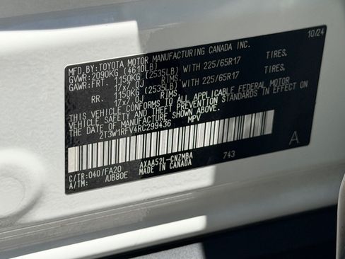 Used 2024 Toyota RAV4 XLE w/ Convenience Package FWD image 38