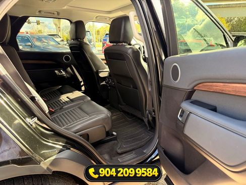 Used 2017 Land Rover Discovery HSE image 31