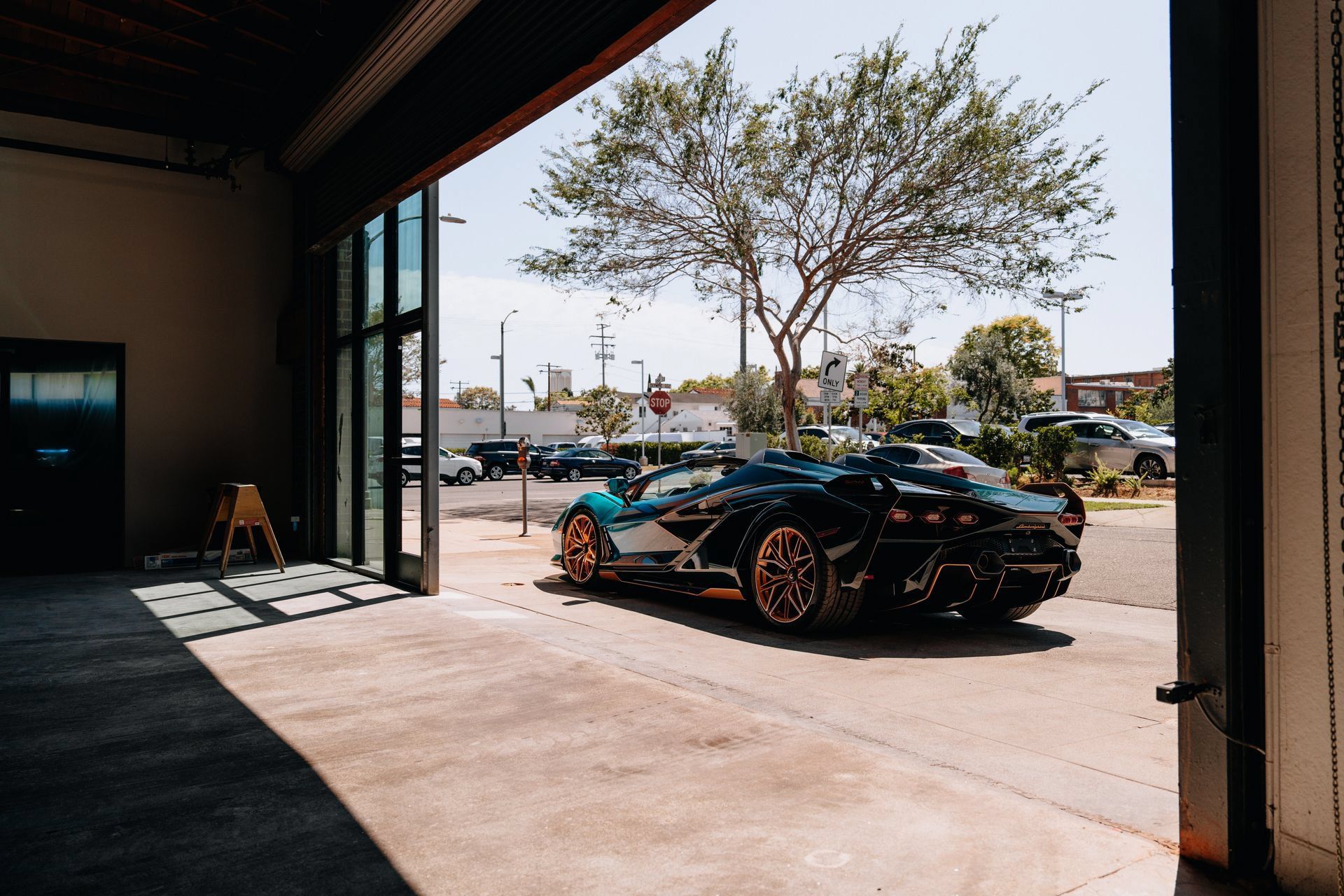 Used 2021 Lamborghini Sian Roadster AWD/4WD image 34