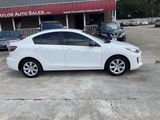 Used 2013 MAZDA MAZDA3 i SV image 2