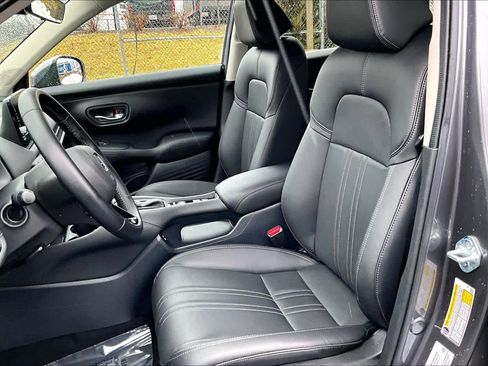 Used 2025 Honda HR-V EX-L image 8