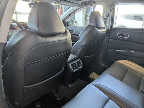 Used 2019 Acura TLX image 17