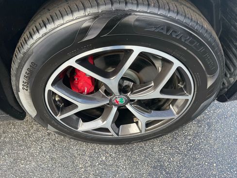 Used 2021 Alfa Romeo Stelvio Ti w/ Active Assist 2 Package TI image 37