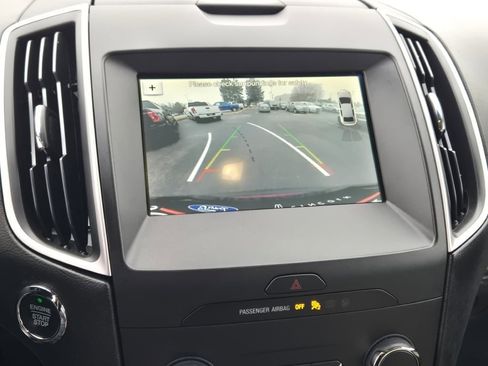 Used 2019 Ford Edge SEL w/ Equipment Group 201A image 24