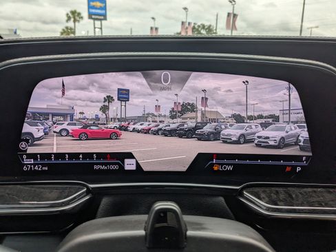 Used 2023 Cadillac Escalade Premium Luxury image 29