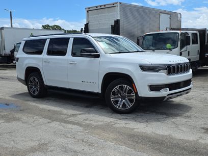 Used 2024 Jeep Wagoneer L Series II w/ Flexible Seating Group