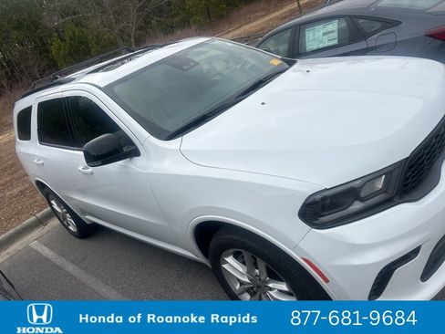 Used 2024 Dodge Durango GT image 4