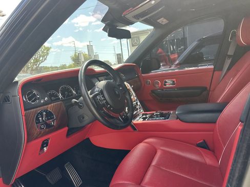 Used 2019 Rolls-Royce Cullinan AWD/4WD image 10