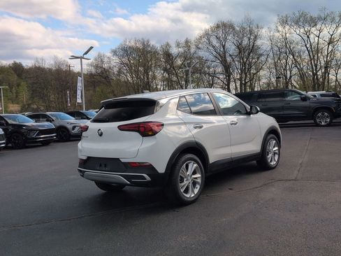 Used 2023 Buick Encore GX Preferred w/ Cold Weather Comfort Package AWD/4WD image 6