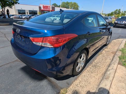 Used 2013 Hyundai Elantra GLS w/ Preferred Pkg FWD image 7
