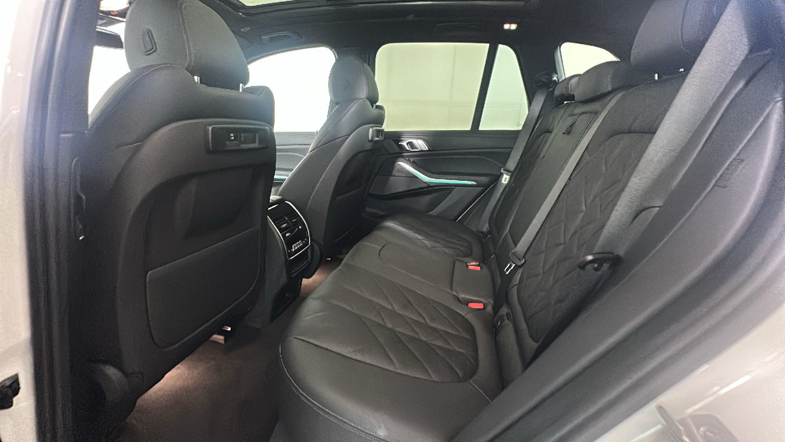 Used 2023 BMW X5 xDrive40i AWD/4WD image 29