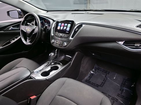 Used 2016 Chevrolet Malibu LT FWD image 15