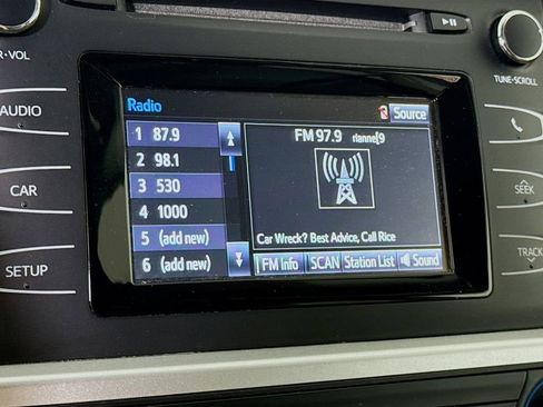 Certified 2019 Toyota Highlander LE w/ Protection Package #3 AWD/4WD image 6