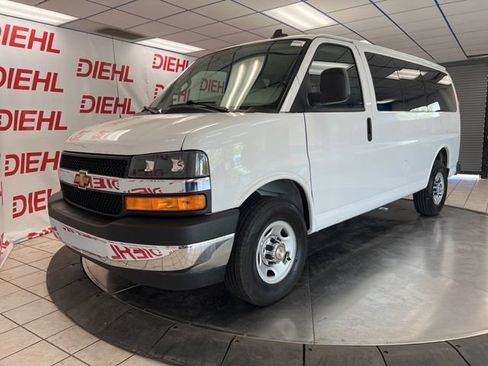 Used 2024 Chevrolet Express 3500 LS w/ Chrome Appearance Package RWD image 1