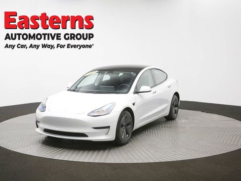 Used 2023 Tesla Model 3 Standard Range image 48