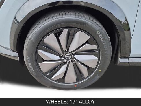 Used 2024 Nissan Ariya FWD image 11