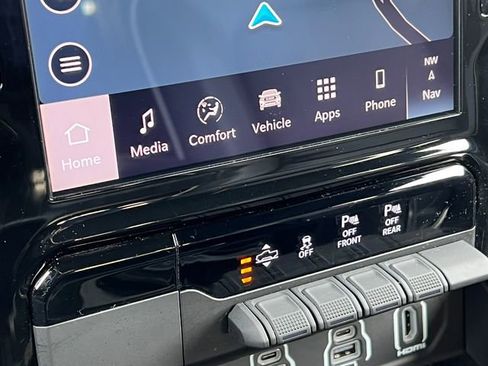 Used 2025 RAM 1500 Limited image 40