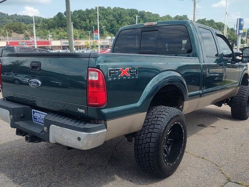 Used 2011 Ford F250 Lariat w/ Lariat Ultimate Pkg AWD/4WD image 3