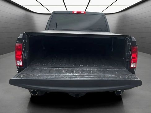 Used 2015 RAM 1500 Express AWD/4WD image 10