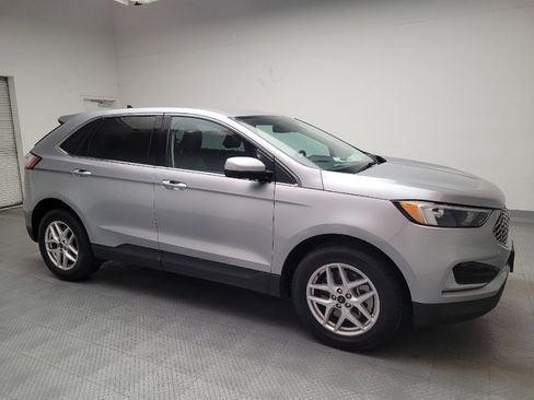 Used 2023 Ford Edge SEL image 11