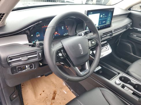 New 2026 Lincoln Corsair Premiere image 13