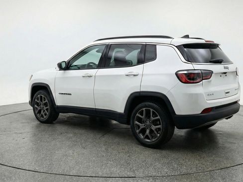 Used 2025 Jeep Compass Limited AWD/4WD image 6