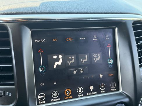 Used 2018 Jeep Grand Cherokee Altitude RWD image 21