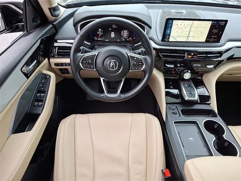 Used 2025 Acura MDX w/ Technology Package image 13