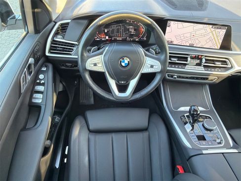 Used 2022 BMW X7 xDrive40i w/ Premium Package image 24