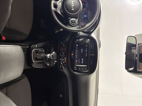 Used 2022 Kia Soul LX w/ Technology Package FWD image 23