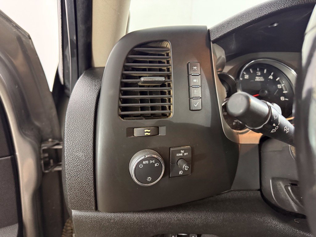 Used 2013 Chevrolet Silverado 3500 LT w/ Interior Plus Package AWD/4WD image 15