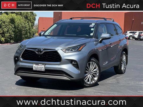 Used 2022 Toyota Highlander Platinum image 1