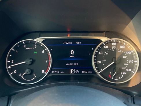 Used 2025 Nissan Sentra SV FWD image 14