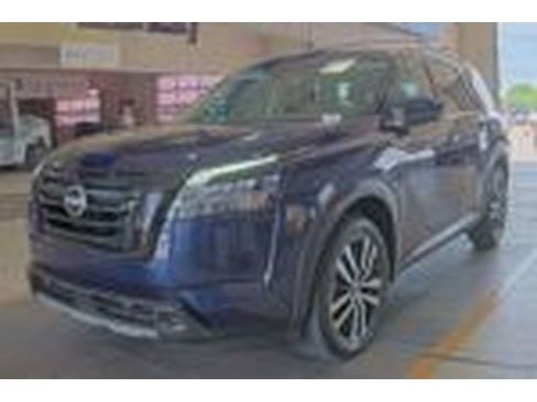 Used 2023 Nissan Pathfinder Platinum w/ Black Appearance Package FWD image 1