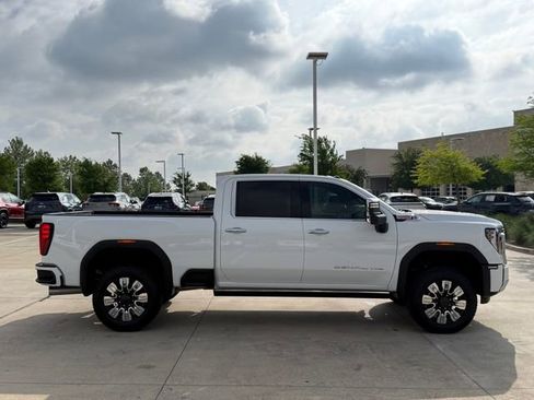 Used 2025 GMC Sierra 2500 Denali w/ Denali Reserve Package AWD/4WD image 5