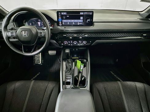 Used 2025 Honda Accord Sport image 27