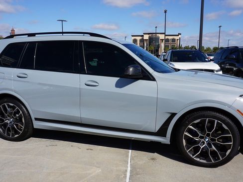 Used 2023 BMW X7 M60i w/ Executive Package image 4