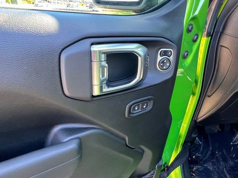 New 2025 Jeep Gladiator Sport AWD/4WD image 14