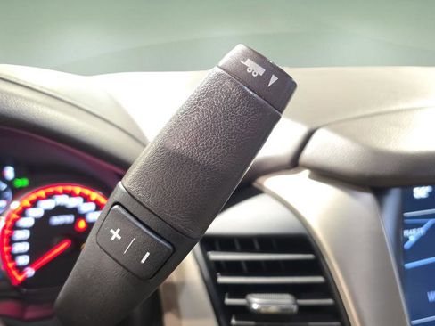 Used 2016 GMC Yukon Denali w/ Open Road Package image 29