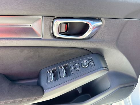 Used 2025 Honda Civic Type R image 15
