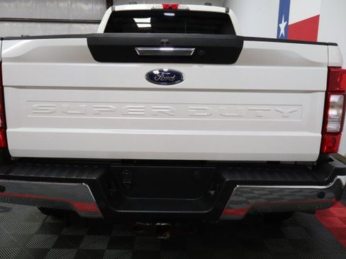 Used 2020 Ford F250 Lariat w/ Lariat Value Package AWD/4WD image 13