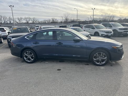 Used 2023 Honda Accord EX image 3