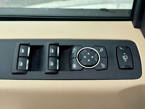 Used 2019 Ford F250 Lariat AWD/4WD image 17