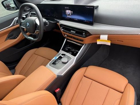 Certified 2025 BMW i4 xDrive40i w/ Premium Package image 28