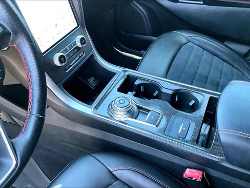 Certified 2021 Ford Edge ST-Line FWD image 17