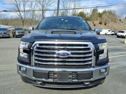 Used 2015 Ford F150 XLT w/ Equipment Group 302A Luxury image 10