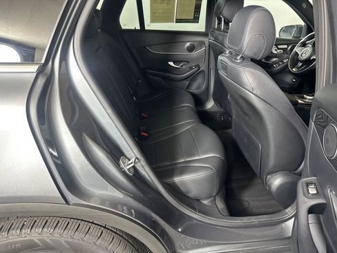 Used 2018 Mercedes-Benz GLC 300 4MATIC image 17