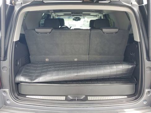 Used 2018 Chevrolet Tahoe Premier RWD image 8