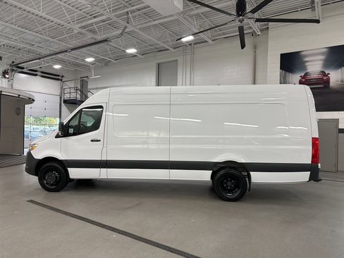New 2025 Mercedes-Benz Sprinter 3500 image 2