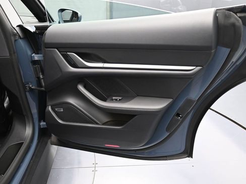 New 2025 Porsche Taycan image 27